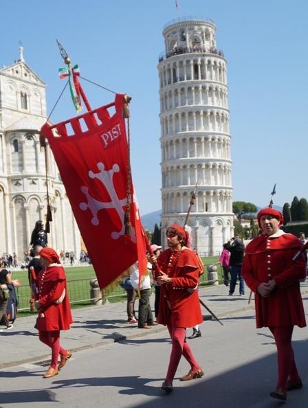 Capodanno Pisano senza i fuochi «Soldi risparmiati per i costumi storici» 