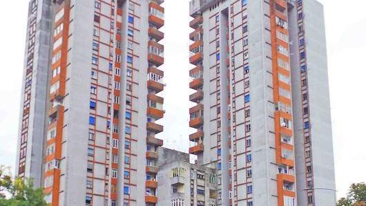 Grattacielo, gli inquilini pagano Partono i lavori antincendio