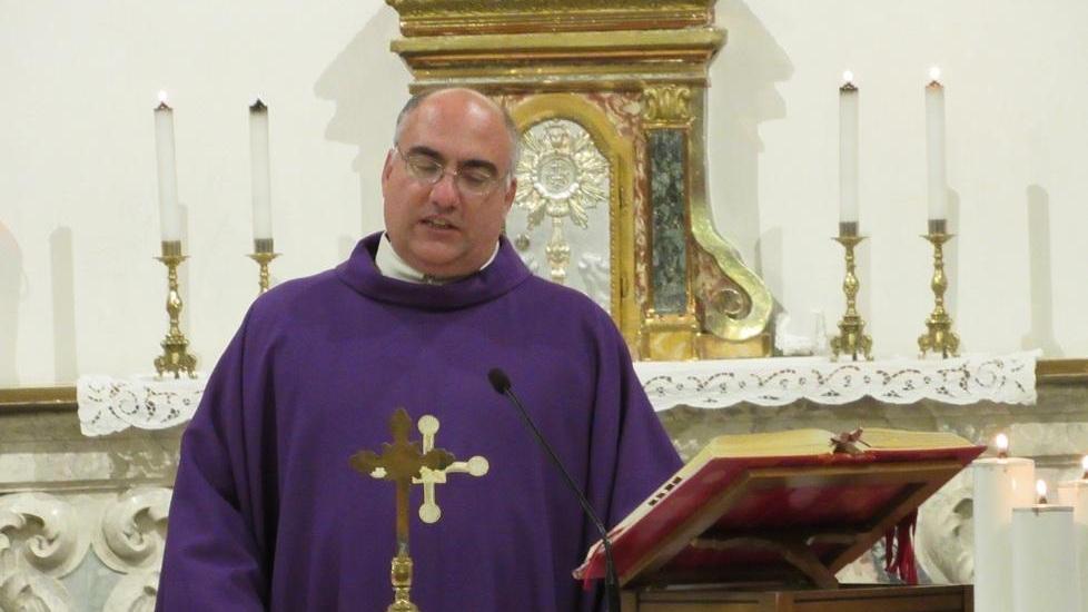 Serramazzoni. Colpo di scena in parrocchia Don Giusti se ne va