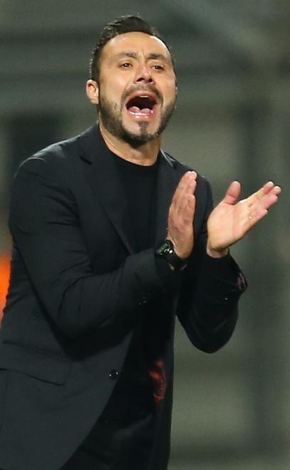 De Zerbi: «Giochiamo bene, manchiamo solo in zona gol»
