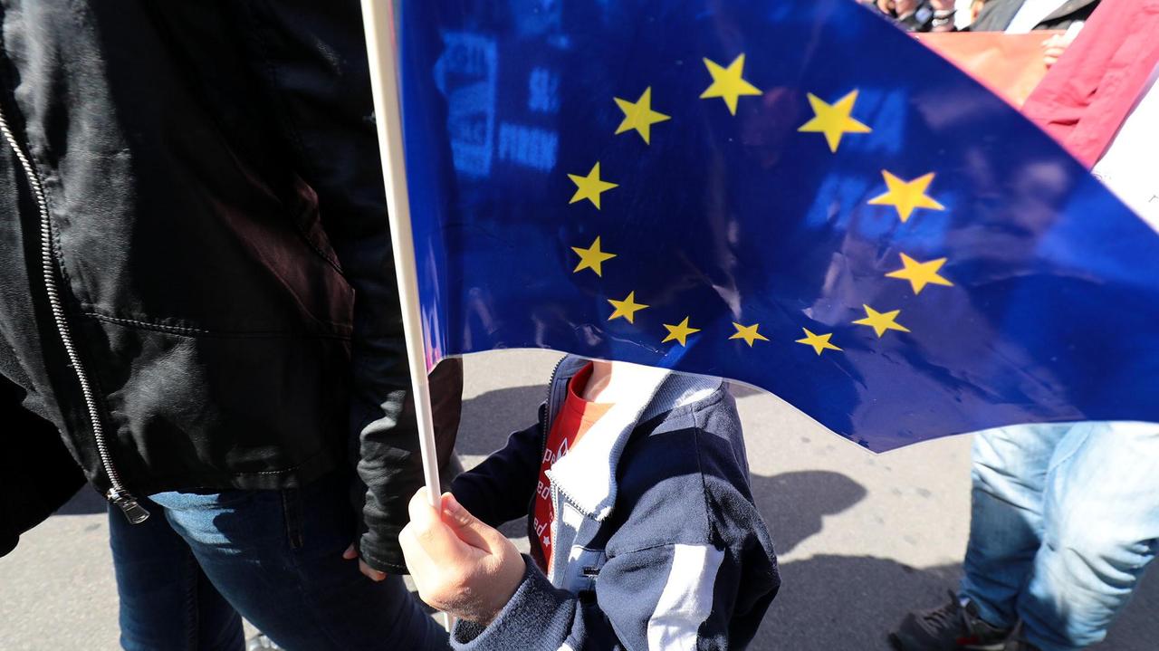 Quattro proposte contro l’euroscetticismo