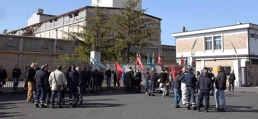 Sanac, la lotta paga: c’è la data del tavolo: si aspettavano notizie da oltre un mese 