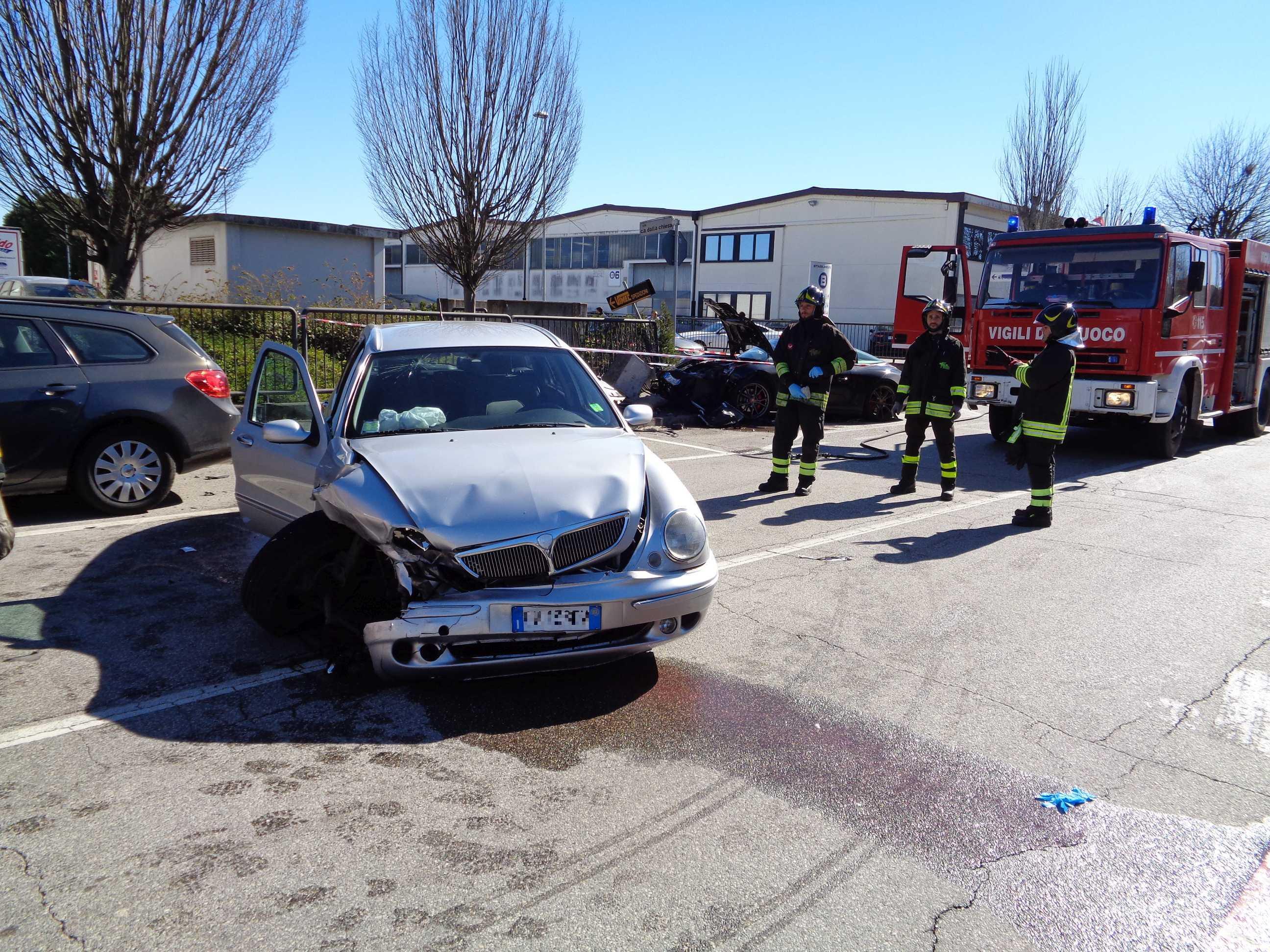 I mezzi coinvolti nell'incidente