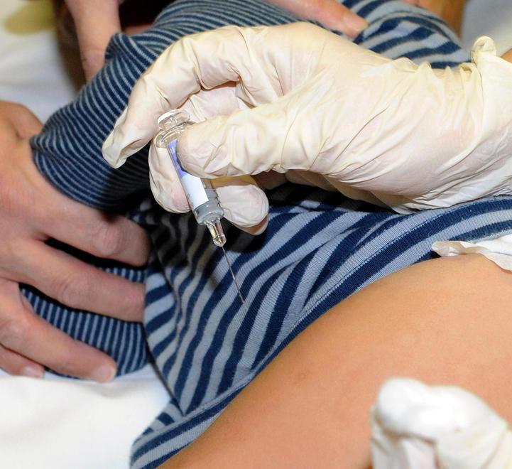 Vaccinazioni e bambini, in 107 rischiano l'espulsione da nidi e materne