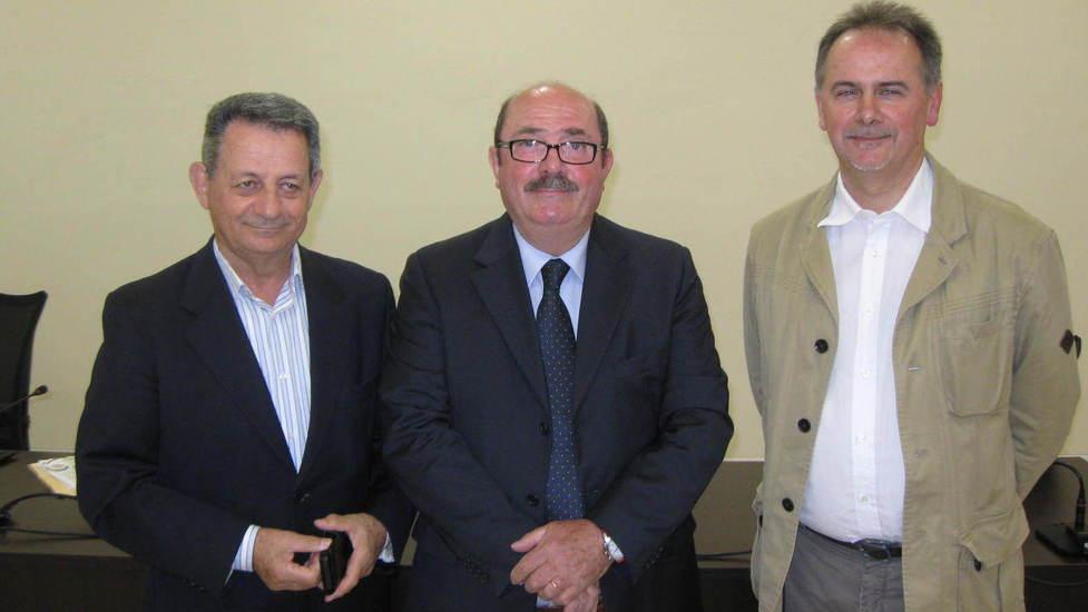 Gli schieramenti in subbuglio a caccia dei candidati sindaco