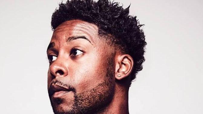 Il campione svedese John Lundvik, 36 anni, vincitore del Melodifestivalen