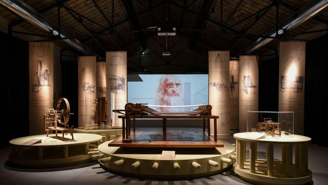 La mostra su Leonardo da Vinci al Museo del tessuto di Prato