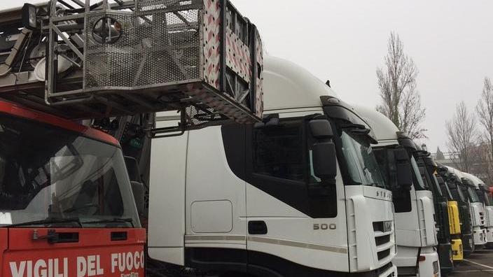 I camion di due ditte di Giglio già donati ai vigili del fuoco