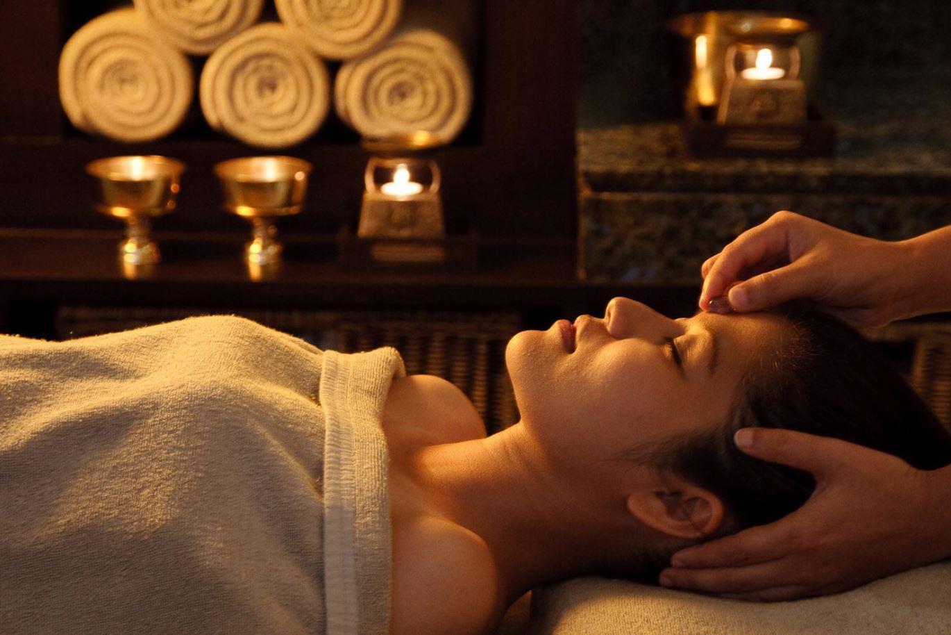 Alle radici della mente: massaggio ayurvedico contro stress e insonnia 