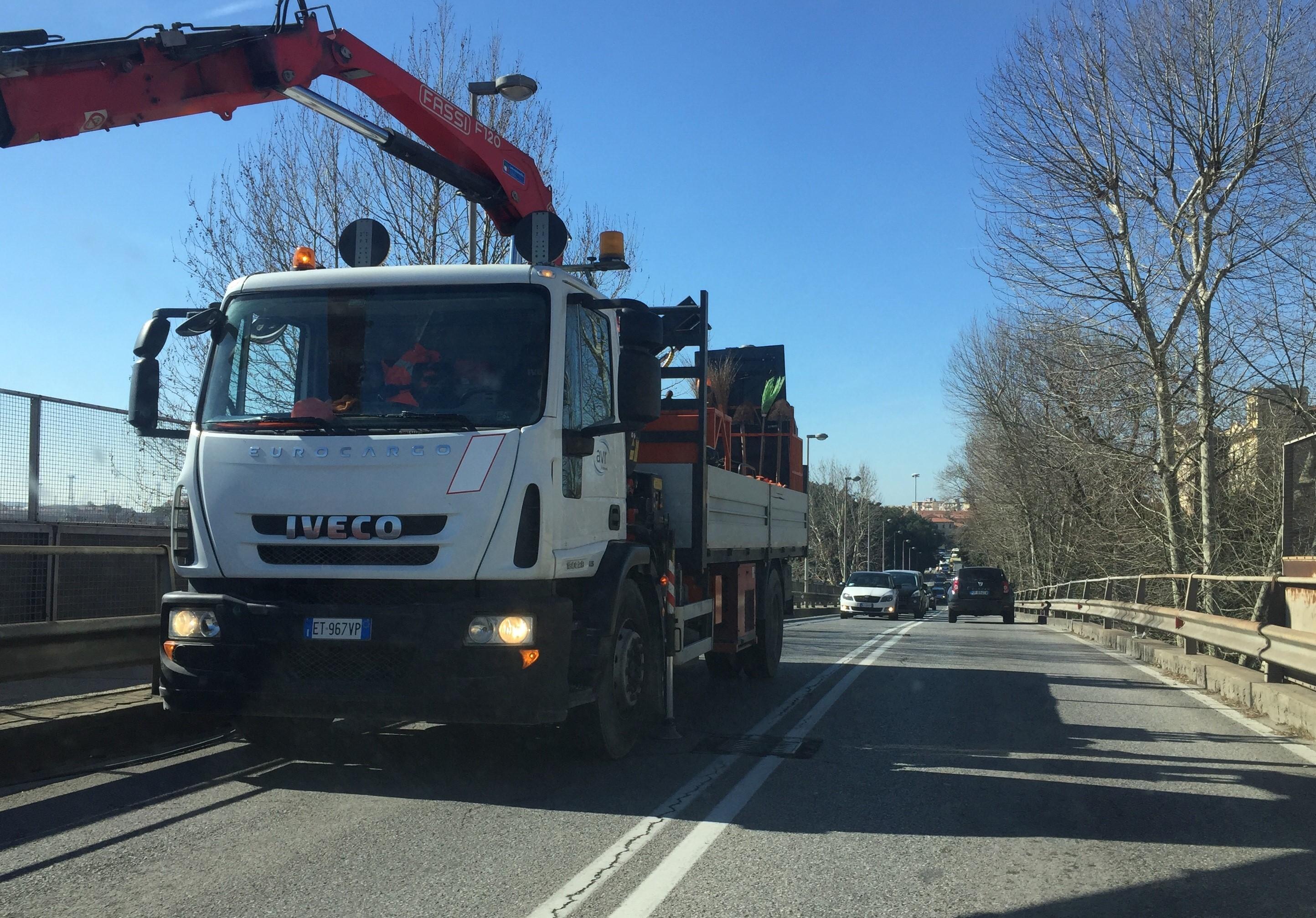 Le code sul cavalcaferrovia
