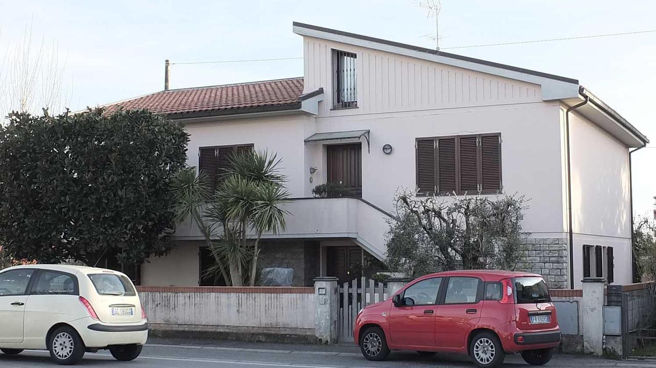 La villa nel cui garage è stata rapinata la pensionata di 92 anni