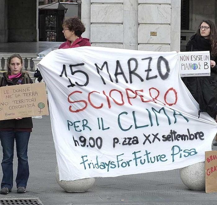 Sciopero globale per il clima, corteo dal municipio fino a piazza S. Caterina