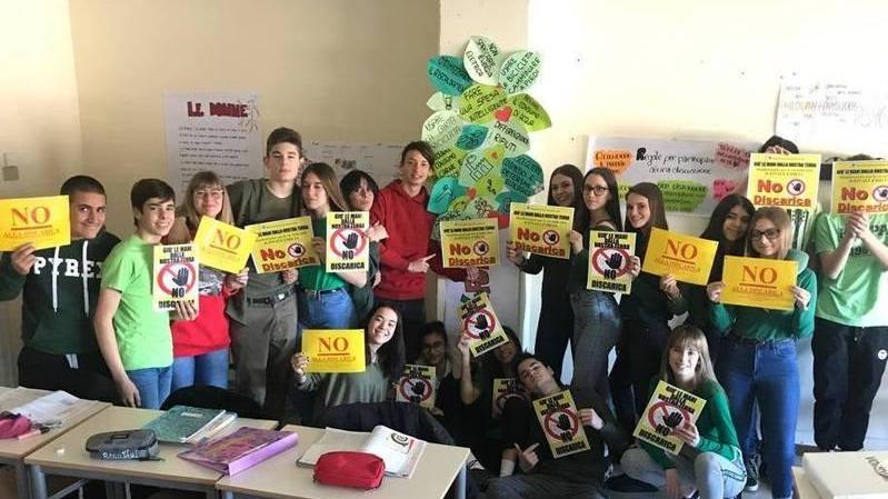 FridaysForfuture in provincia. Gli studenti in sciopero contro la nuova discarica di Finale