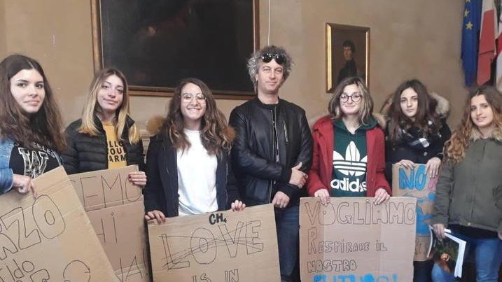 Dal liceo sportivo all’Accademia navale una settimana di studio tra cavalli e barche a vela