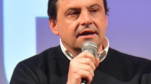 Piazza del Mercato piena per l’ex ministro Minniti e oggi c’è Carlo Calenda