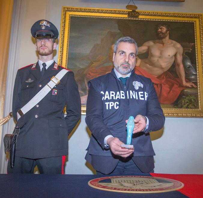Recuperata dopo oltre mezzo secolo una statuetta egizia rubata ai Musei 