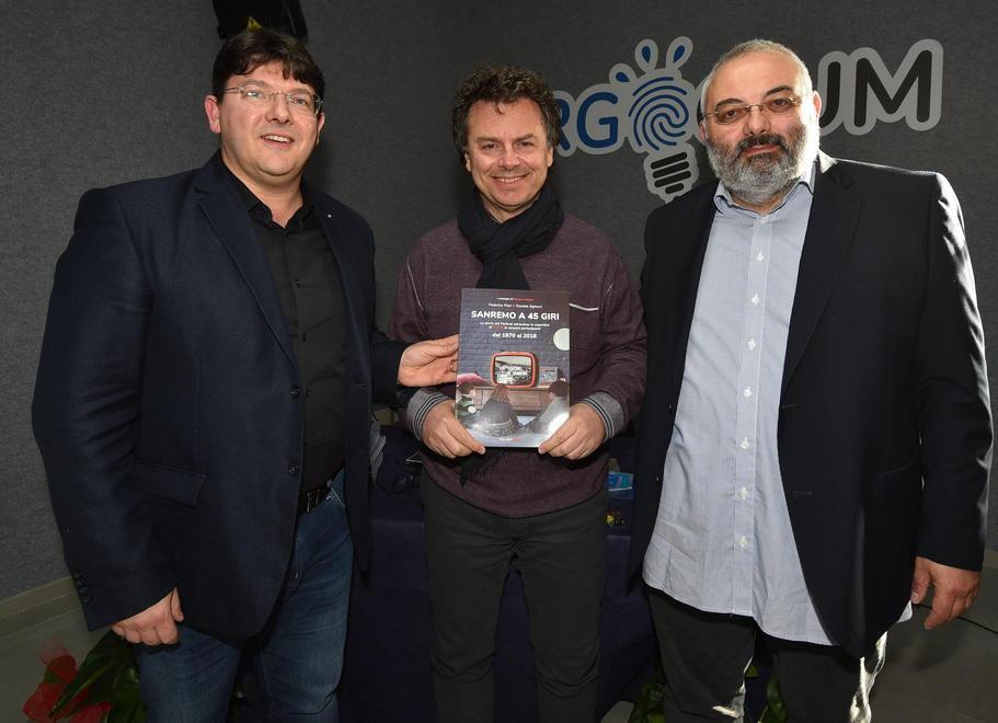 Le copertine dei dischi ci raccontano 50 anni di Italia fra emozioni e musica 