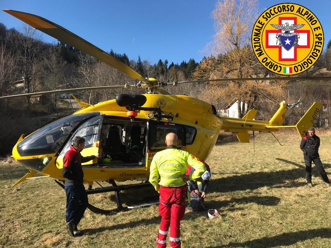 Gli uomini del Soccorso alpino in azione