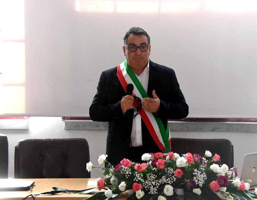 Assessore all’Unione o dipendente del Gal, il dilemma di Novoa 