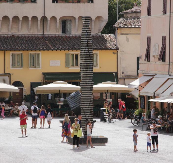 Aumenta il numero di turisti ma pernottamenti in calo 