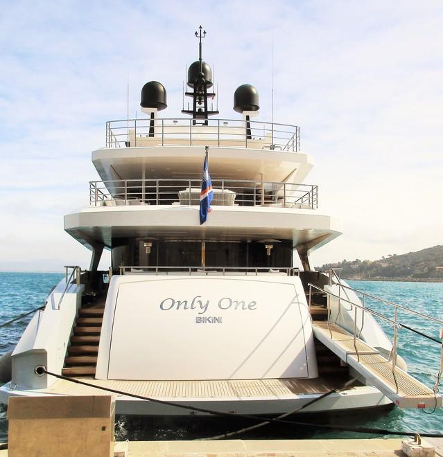 Il superyacht da 47 metri ha battezzato la stagione