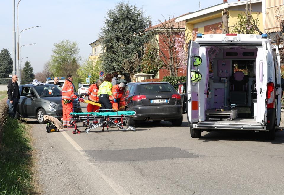 Schianto a Piumazzo Due donne in ospedale