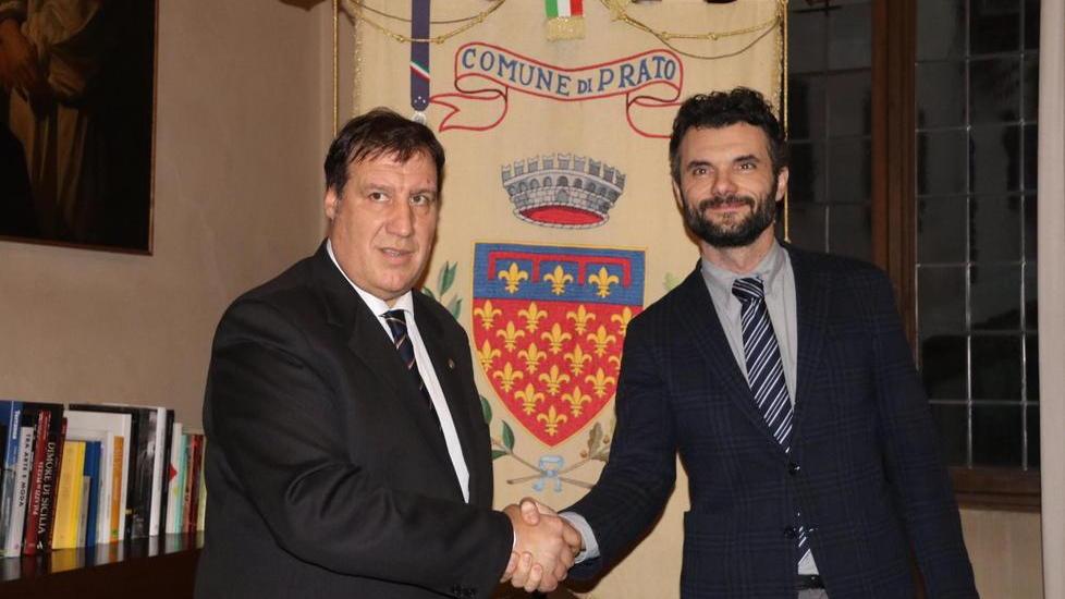 Il questore Alessio Cesareo col sindacodi Prato Matteo Biffoni