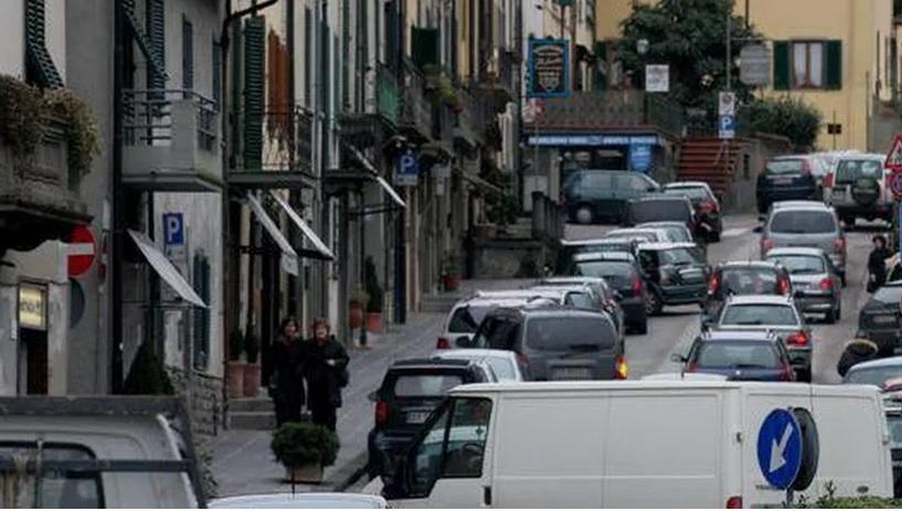 Traffico in via Cancellieri a Poggio a Caiano