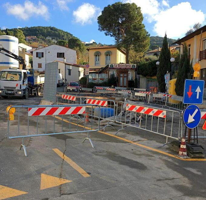 Montenero, riprendono i lavori in piazza 
