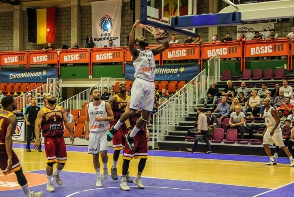 Basket serie A, fallisce l’assalto a Simmons: Grissin Bon ancora sul mercato 