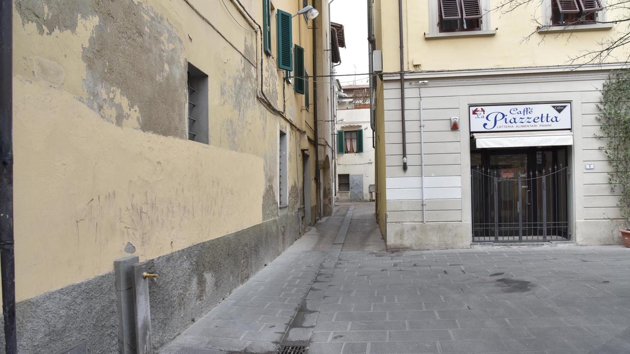 Nel vicolo Marchetti un cancello automatico contro il degrado