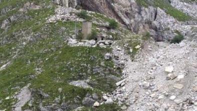 Portavano via scaglie di marmo senza autorizzazione: condannati
