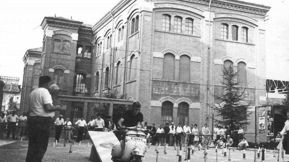 Tanti auguri Vespa Il mito più amato celebra a Carpi i 70 anni del club