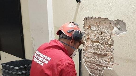 La biblioteca comunale vuole rinascere Verifiche sul palazzo