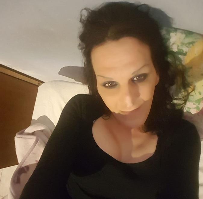 È transgender. «Niente casa in affitto a Massa» 
