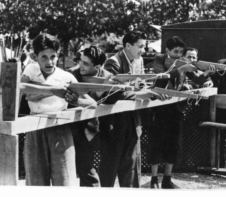  Modena / 1961. Il governo autorizza la firma dei vaglia con la penna a sfera 