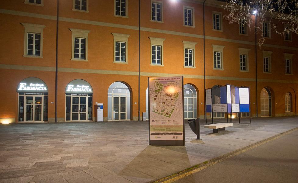 Ma al Mata i vandali rubano due opere 
