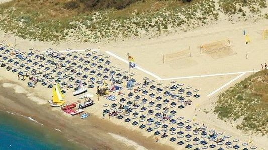 Un'immagine dall'alto dello stabilimento Uappala a Calambrone