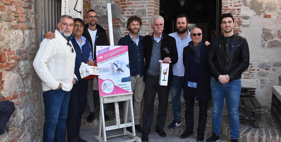 Stop agli sprechi alimentari: al ristorante c’è “Rimpiattino”, la versione italiana del “doggy bag” statunitense 
