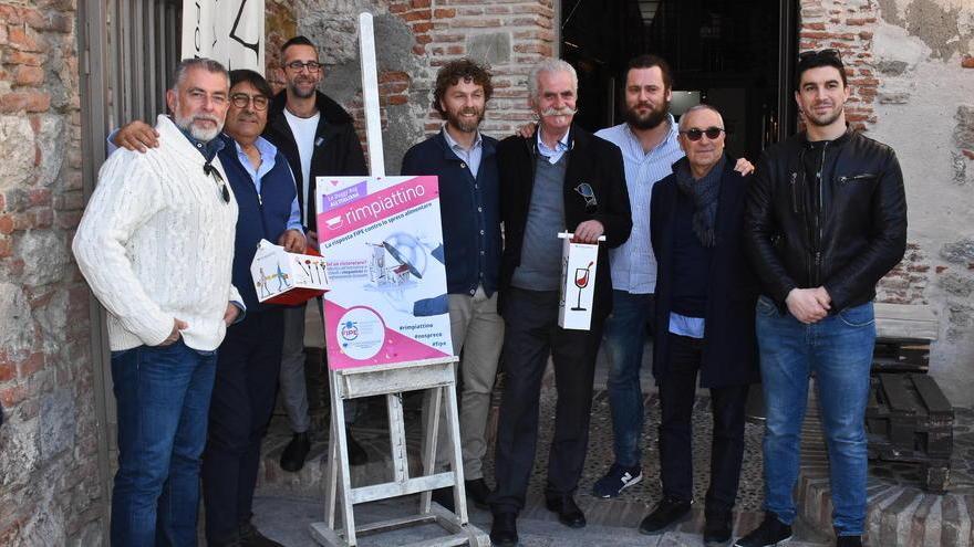 Stop agli sprechi alimentari: al ristorante c’è “Rimpiattino”, la versione italiana del “doggy bag” statunitense