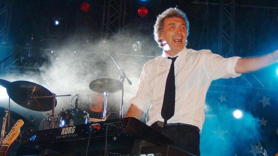 Maurizio Tirelli a Rubiera con “Da Bach ai Beatles” «Un viaggio tra le note»