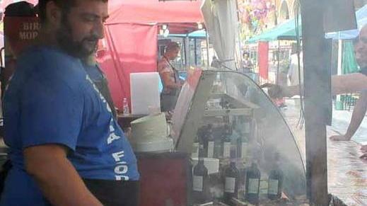 Asado, tapas e arrosticini street food e folklore grandi protagonisti