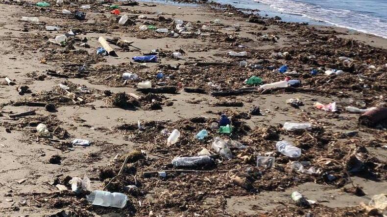 Tutti i balneari come il Liù: in spiaggia basta con la plastica