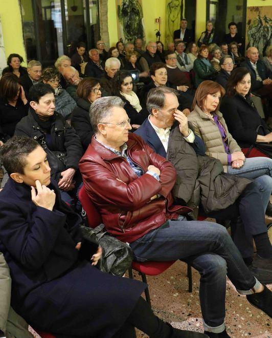 «Ora rivogliamo tutti i soldi e chi ci mente se ne va a casa» 