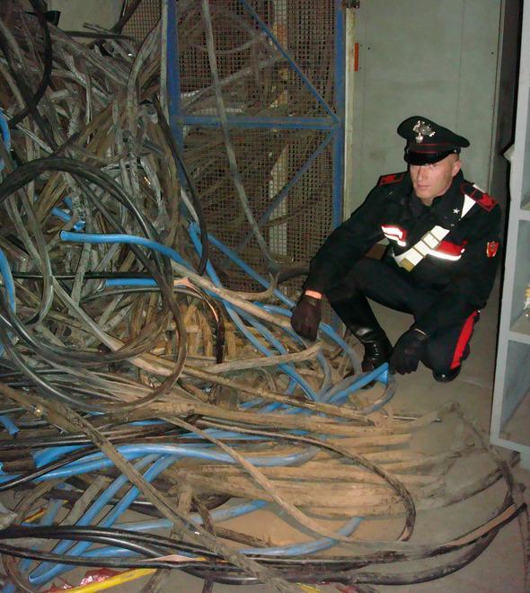 Rubava rame dentro la Magona arrestato di notte dai carabinieri 