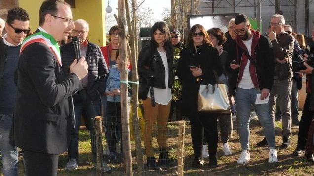 I bambini si riappropriano della pineta