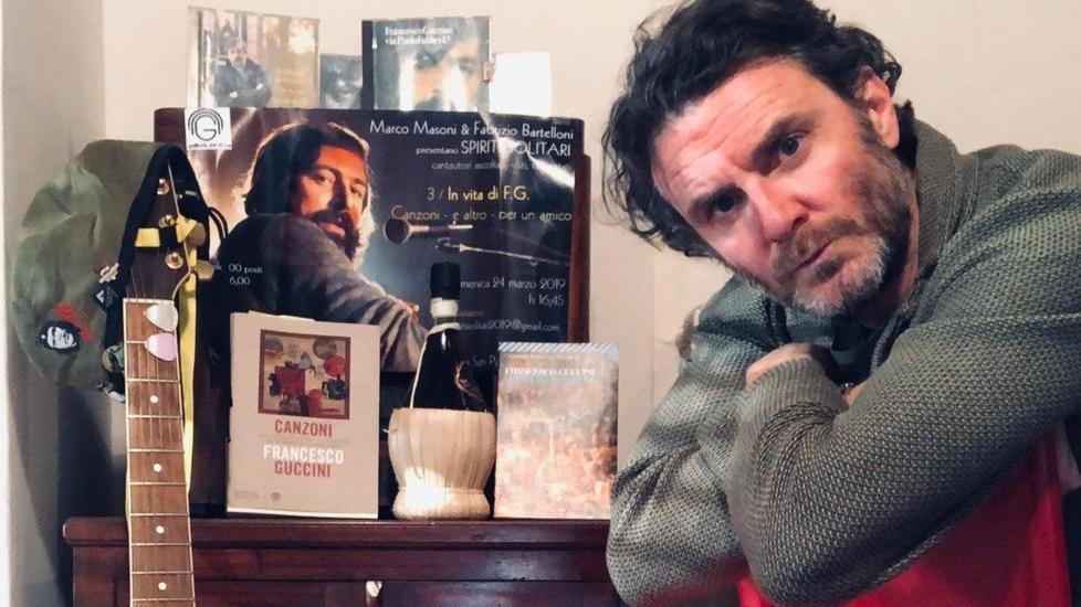 Il grande Guccini in Gipsoteca visto da Masoni e Bartelloni