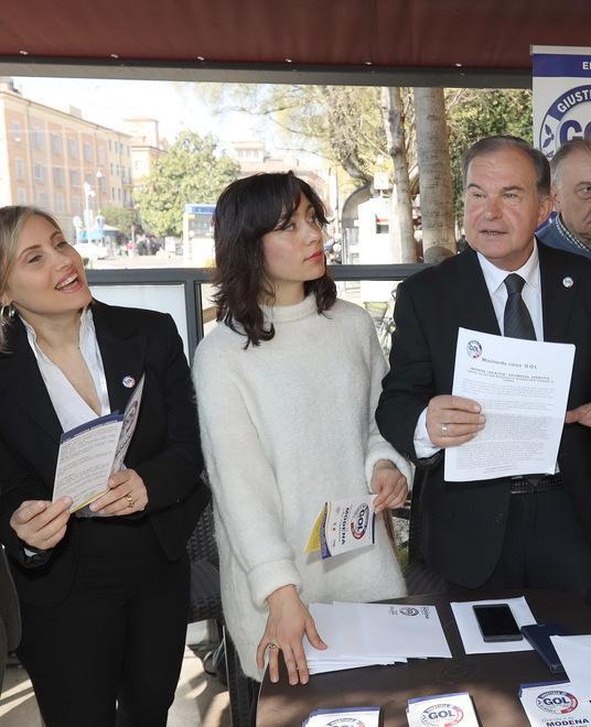 Celloni  candidato indaco e la lista per fare... Gol a Modena «Parcheggi e tariffe meno cari» 