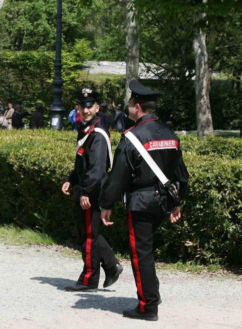 Lanciano droga nei cassonetti Denunciati quattro ragazzini 