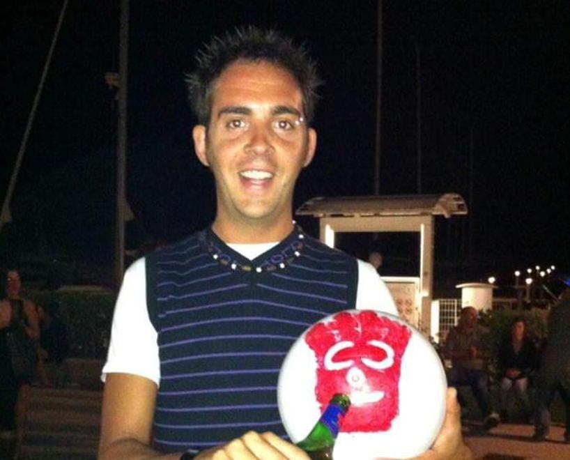 Pizzaiolo ucciso da un malore a 34 anni: "Se ne va un grande amico"